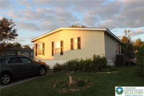 7450 Continental Cir, Trexlertown, PA 18087
