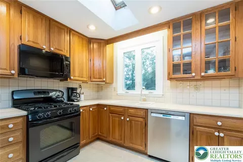 898 Walnut Rd, Warminster, PA 18974 photo 17