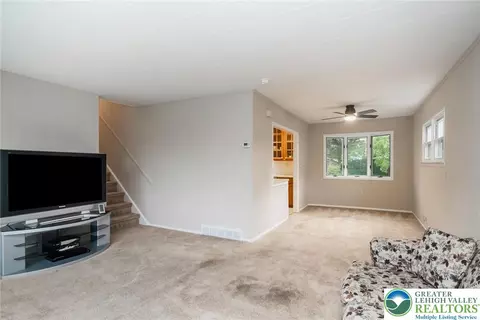 898 Walnut Rd, Warminster, PA 18974 photo 8