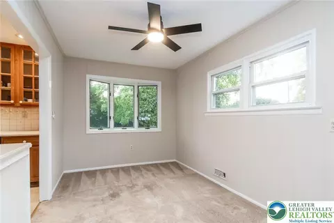 898 Walnut Rd, Warminster, PA 18974 photo 11