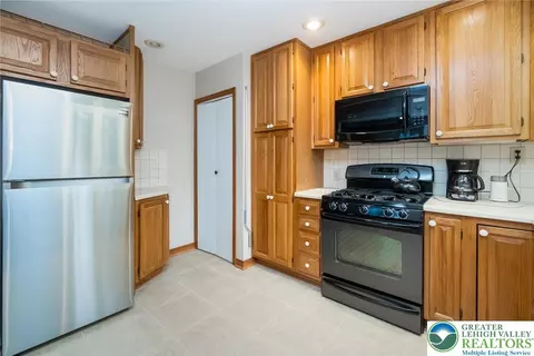 898 Walnut Rd, Warminster, PA 18974 photo 14