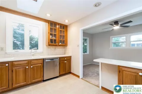 898 Walnut Rd, Warminster, PA 18974 photo 16