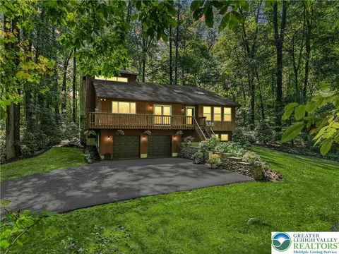 1715 Kumry Rd, Quakertown, PA 18951