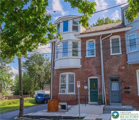 134 S 8th St, Easton, PA 18042