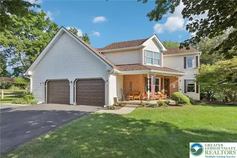 1705 Deer Path Rd, Easton, PA 18040