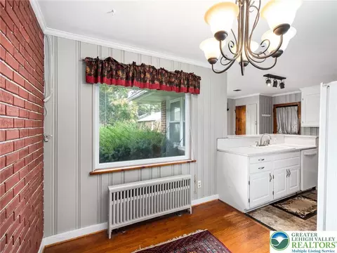 339 E Washington Ave, Bethlehem, PA 18018 photo 8