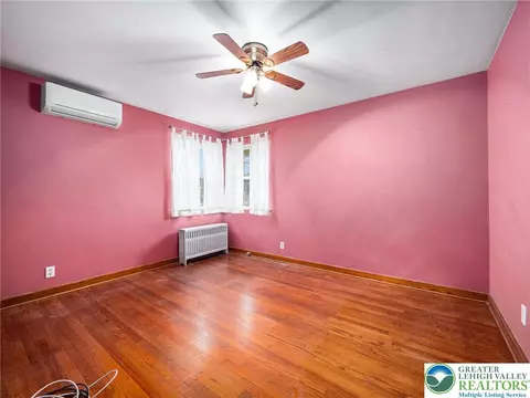 339 E Washington Ave, Bethlehem, PA 18018 photo 16