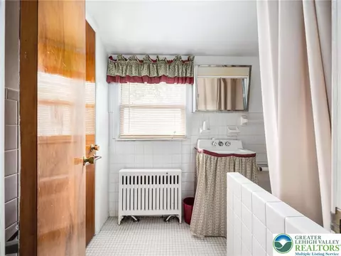 339 E Washington Ave, Bethlehem, PA 18018 photo 21