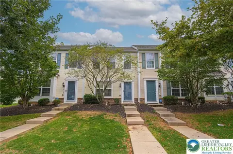 1511 Artisan Ct, Breinigsville, PA 18031