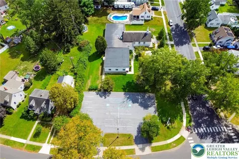View/Area - 331 Constitution Ave, Hellertown, PA 18055 photo 2 of 5
