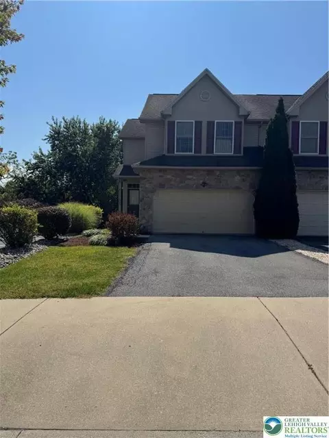 220 S Kathryn St, Easton, PA 18045