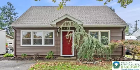 3414 Greenway St, Palmer Township, PA 18045