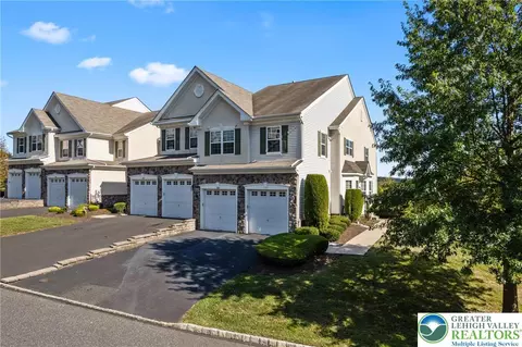 4184 Yorktown Rd, Coopersburg, PA 18036