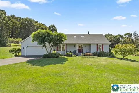 21 Sunny Ridge Ct, Kutztown, PA 19530