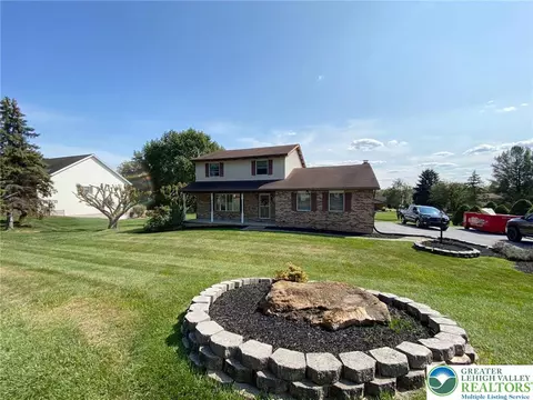 4497 Steuben Rd, Bethlehem, PA 18020