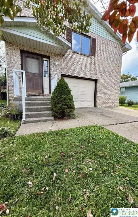 2420 28th St SW, Allentown, PA 18103