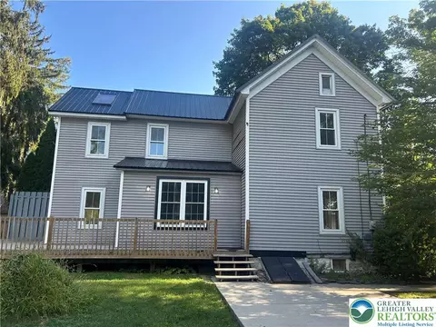 92 Creek Rd, Bangor, PA 18013