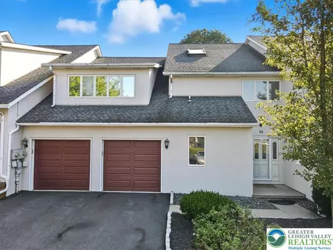 10 Aspen Ct, Forks Twp, PA 18040