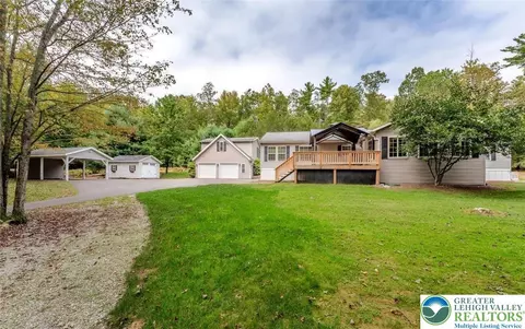 599 Blue Mountain Dr, Andreas, PA 18211