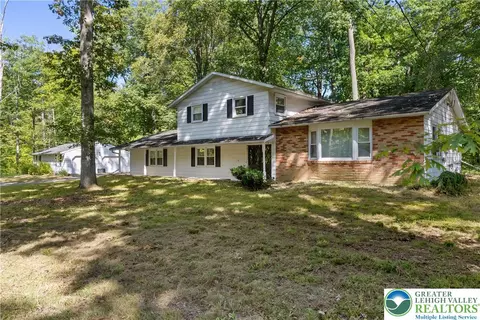 8769 Spinnerstown Rd, Coopersburg, PA 18036