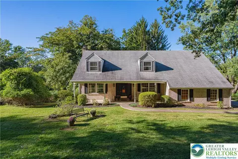 353 Bierys Bridge Rd, Bethlehem, PA 18017