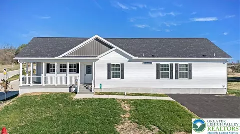 1412 Heytesbury Rd, Lehigh Twp, PA 18088