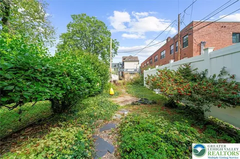 131 E Walnut St, Bethlehem, PA 18018 photo 24