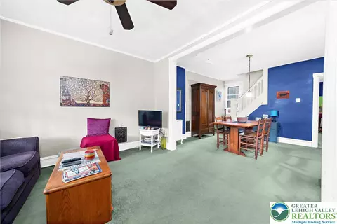 131 E Walnut St, Bethlehem, PA 18018 photo 4