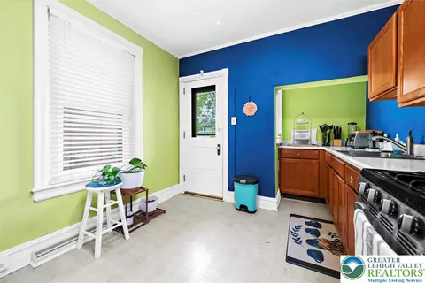 131 E Walnut St, Bethlehem, PA 18018 photo 10