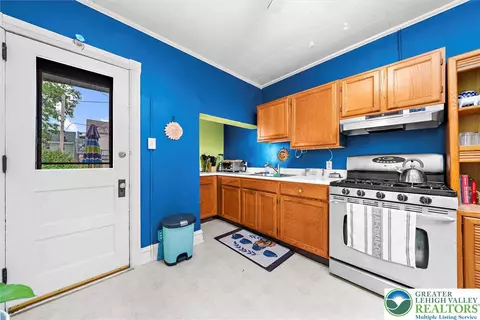 131 E Walnut St, Bethlehem, PA 18018 photo 11