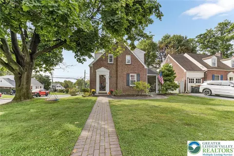 404 Florida Ave, Fullerton, PA 18052