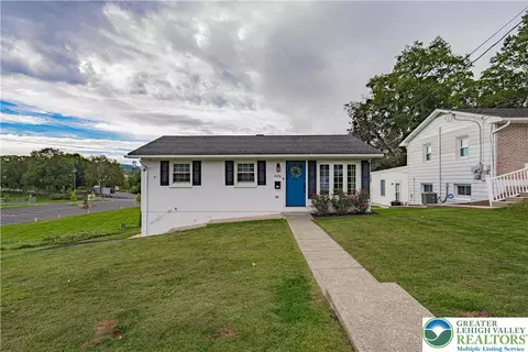 1076 W Tioga St, Allentown, PA 18103
