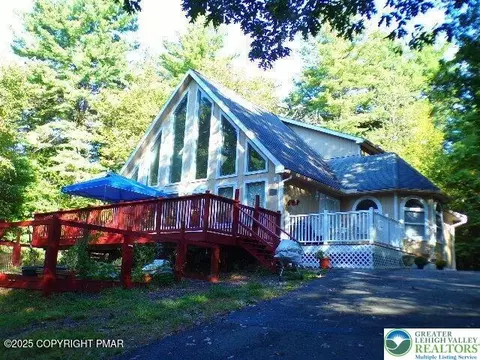 2311 Long Acre Dr, Effort, PA 18330