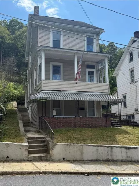 1 W High St, Nesquehoning, PA 18240