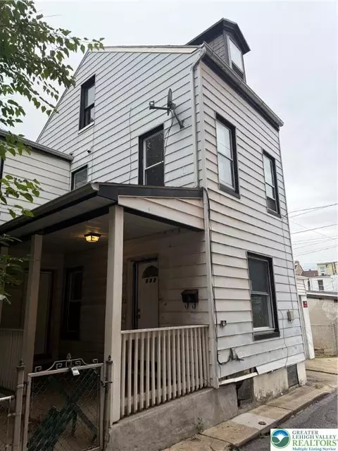 528 Refwal St, Allentown, PA 18102