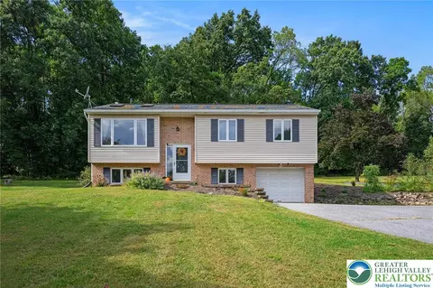 14 Essig, Fleetwood, PA 19522