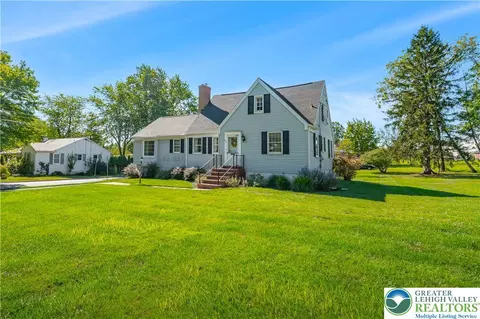 1008 W State St, Coopersburg, PA 18036
