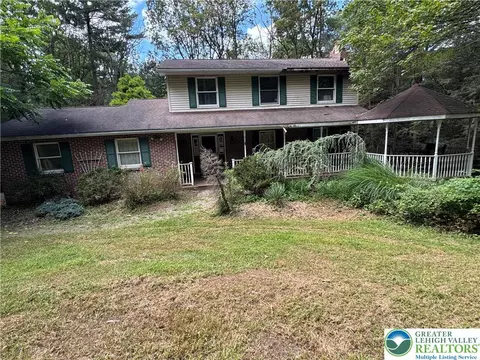 645 Long Mountain Rd, Effort, PA 18330