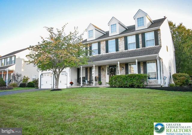 990 Meadow Glen Rd, Warminster, PA 18974