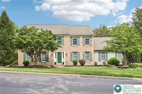 1325 Wynewood Rd, Orefield, PA 18069