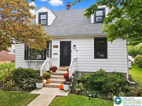 1422 Montrose Ave, Bethlehem, PA 18018