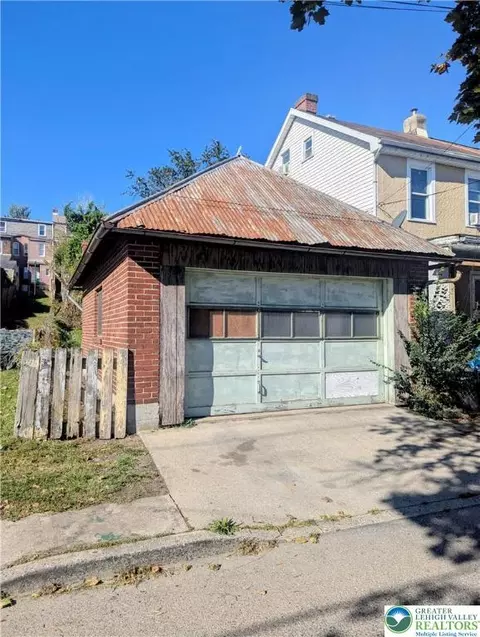 742 N Brick St, Allentown City, PA 18102