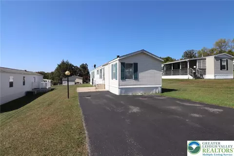 21 Hillside Pl #LOT 21, Kunkletown, PA 18058