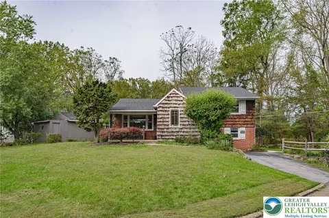 3105 Sussex Rd, Allentown, PA 18103
