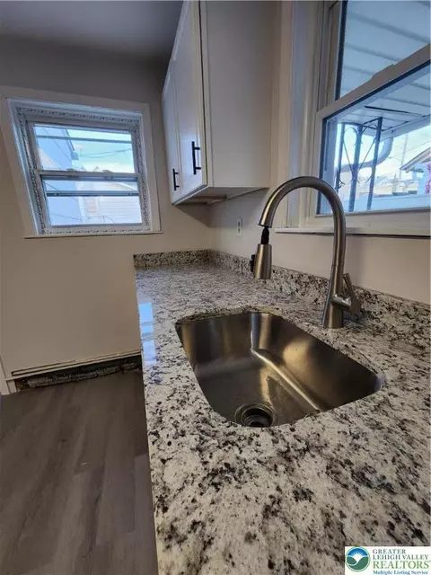 1613 Main St, Bethlehem, PA 18018 photo 9