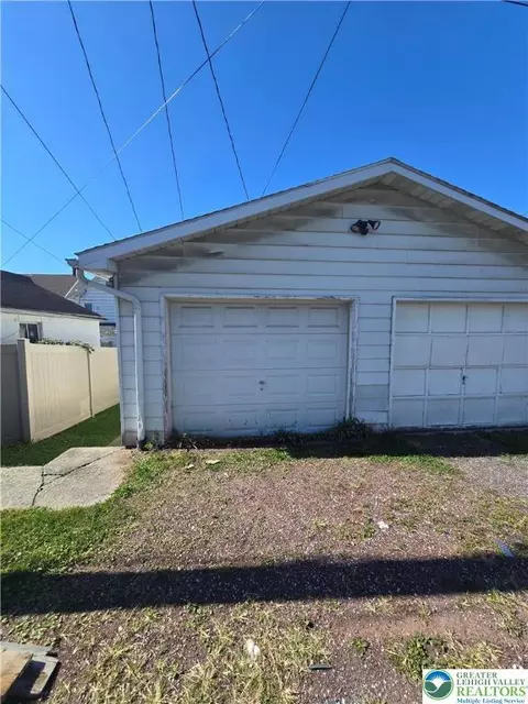 1613 Main St, Bethlehem, PA 18018 photo 5