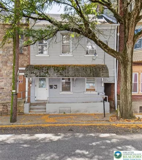 932 Walnut St, Allentown, PA 18102