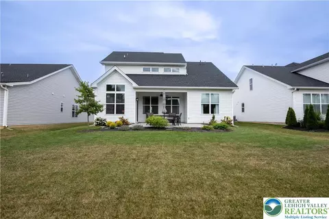 7019 Oak Ln, Bath, PA 18014 photo 39