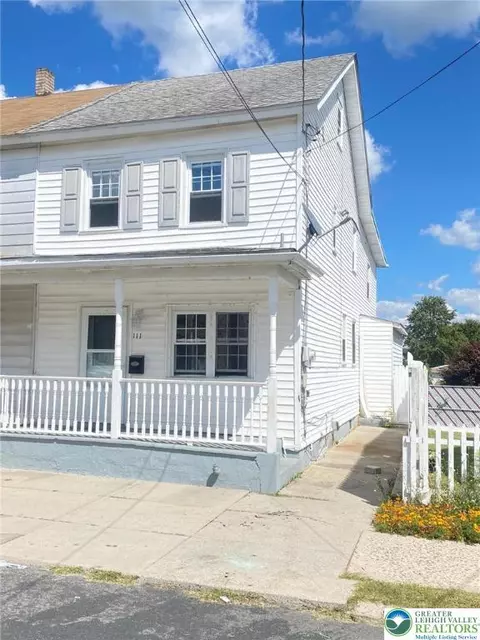 111 S Chestnut St, Summit Hill, PA 18250