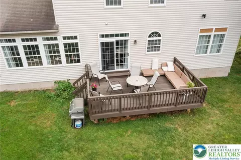 Exterior - 3320 Eileen Ct, Bethlehem, PA 18020 photo 2 of 2